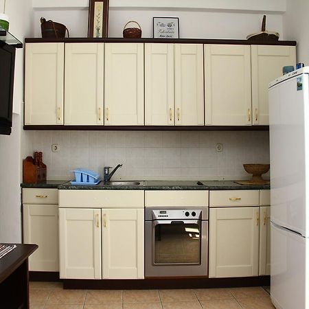 Holiday Home Blaz Примоштен Номер фото